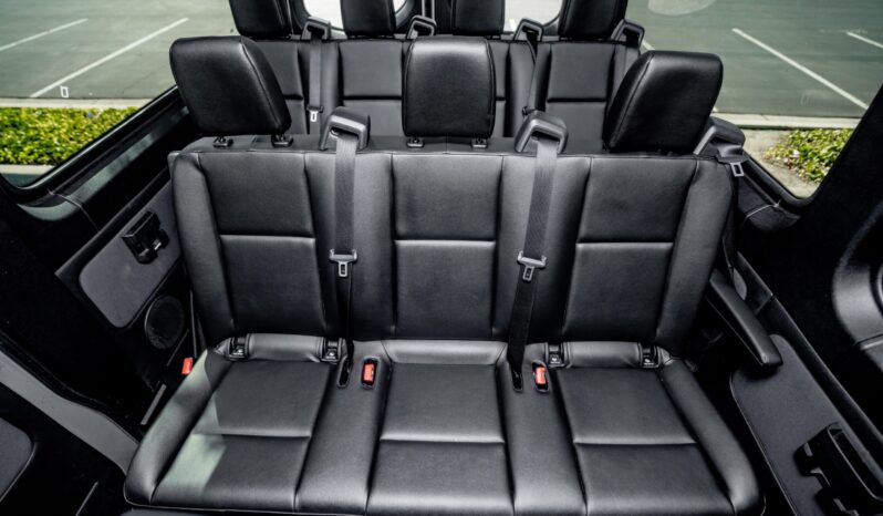 
								2024 Silver Mercedes Sprinter full									