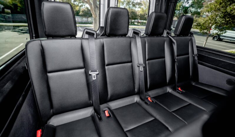 
								2024 Silver Mercedes Sprinter full									