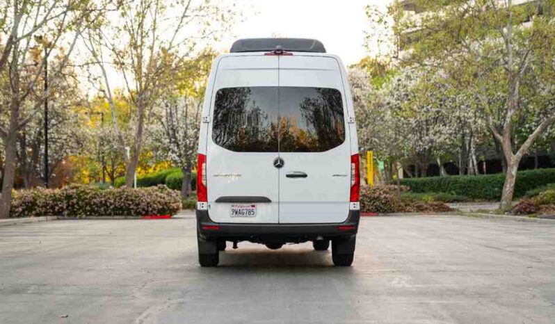 
								2025 White Sprinter -15 full									