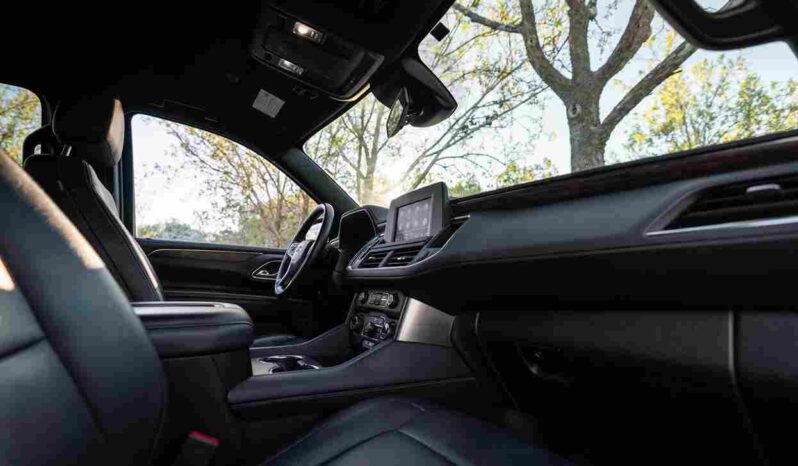 
								Chevrolet-Suburban-2023 full									