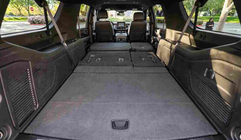 
								Chevrolet-Suburban-2023 full									