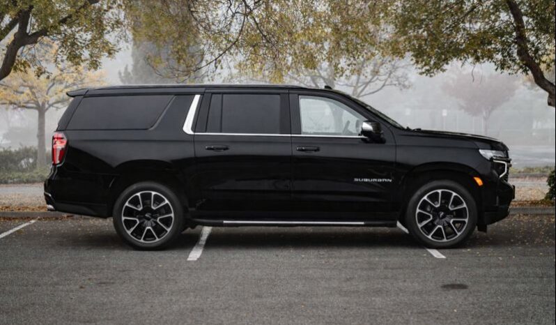
								Chevrolet-Suburban-2023 full									
