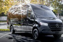 
										2024 Black Sprinter 2500 full									