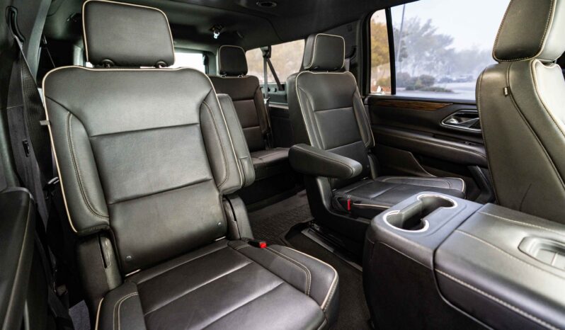 
								2022 Chevrolet Suburban LT full									