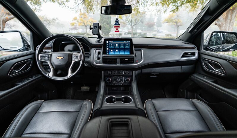 
								2022 Chevrolet Suburban LT full									