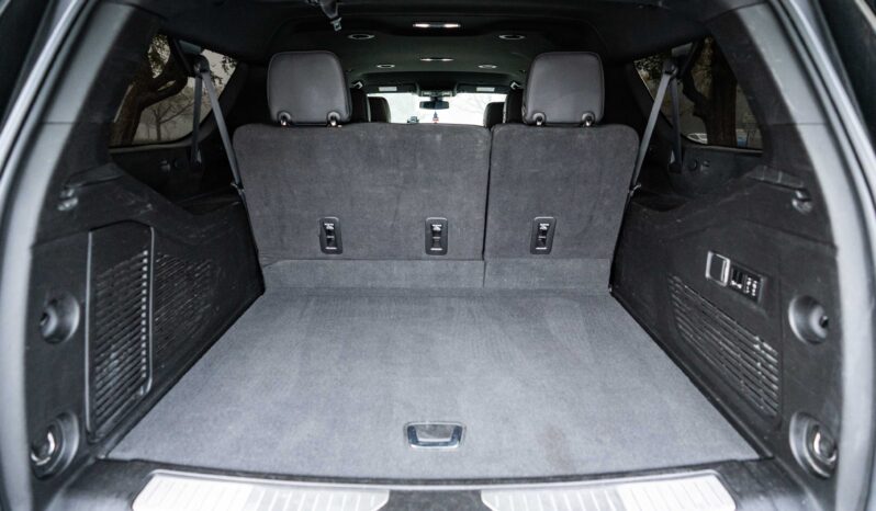 
								2022 Chevrolet Suburban LT full									