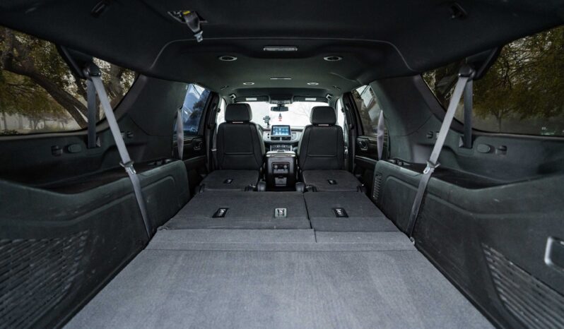 
								2022 Chevrolet Suburban LT full									
